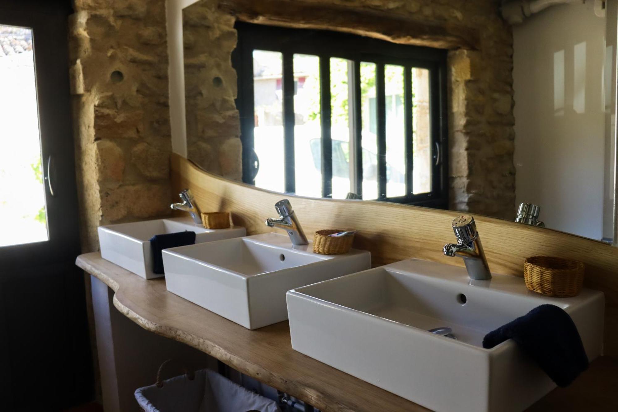 Gite De L'Escanson Un Temps Pour Soi Robion Extérieur photo